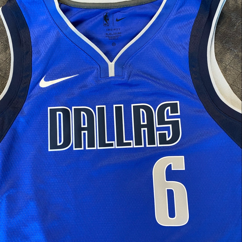 Mens New With Tags Size XXL #6 Dallas Maverick’s NBA Jersey